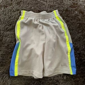 Nike boys short